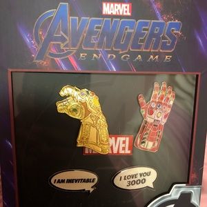 Marvel Avengers limited edition pin set loungefly
